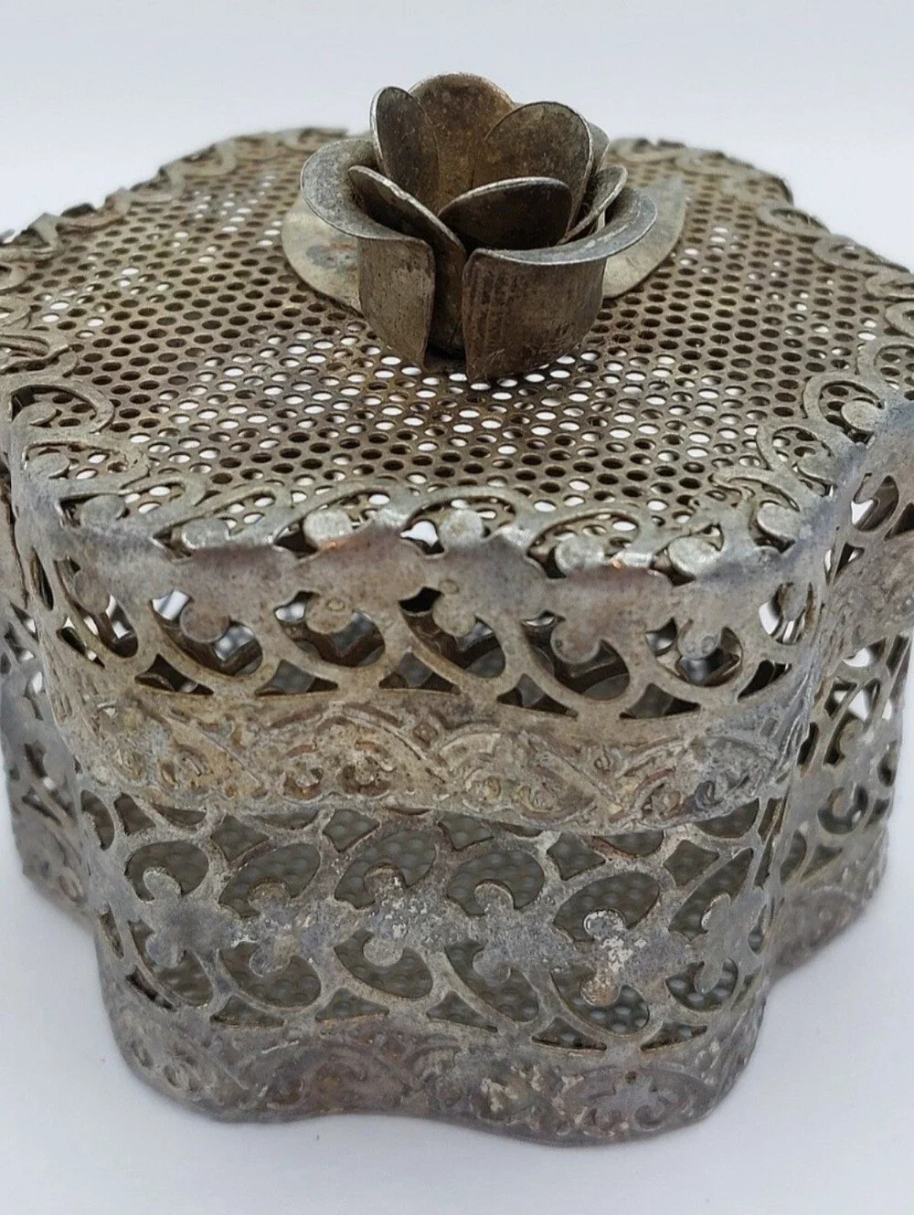 Vintage Silver Tone Filigree Trinket Box Floral Rose Lid Small Jewelry Keepsake